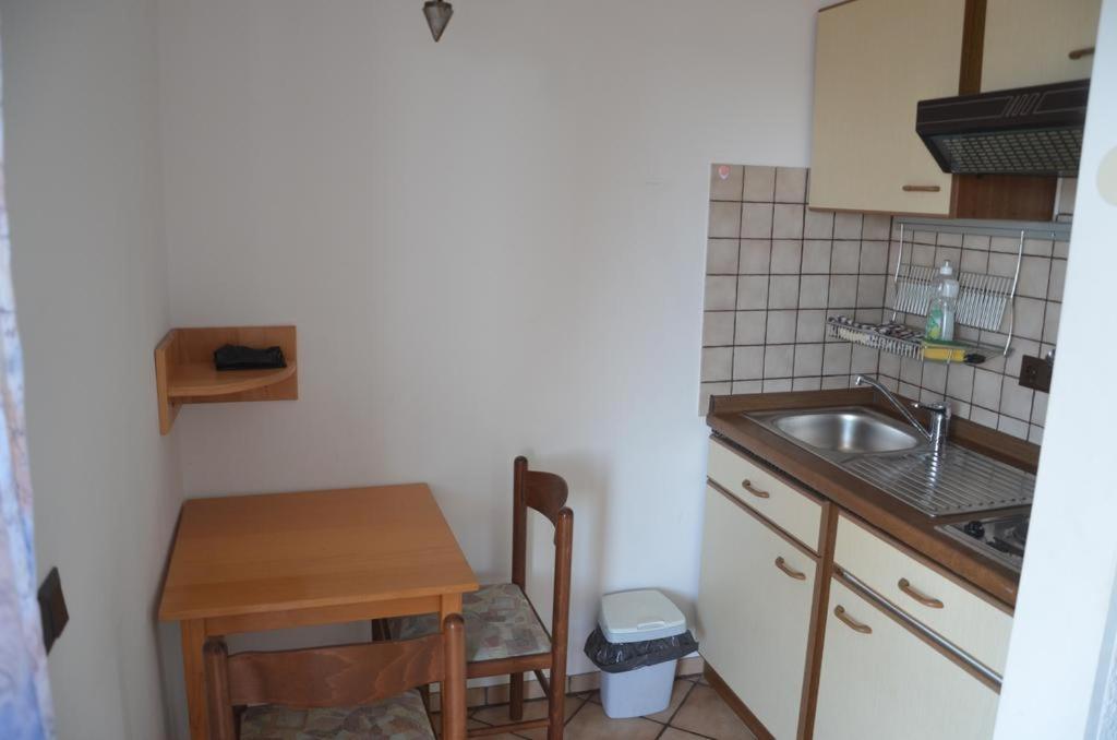 Apartmani Kemac Stara Novalja Εξωτερικό φωτογραφία